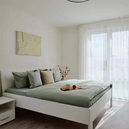 A5 Pine Hill - Mit überdachtem Balkon, Zwei Bädern&leichtem Haffblick Apartamento Zirchow