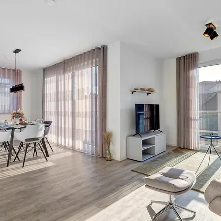 A5 Pine Hill - Mit überdachtem Balkon, Zwei Bädern&leichtem Haffblick Apartamento *